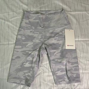 LULULEMON BIKER SHORTS NWT
